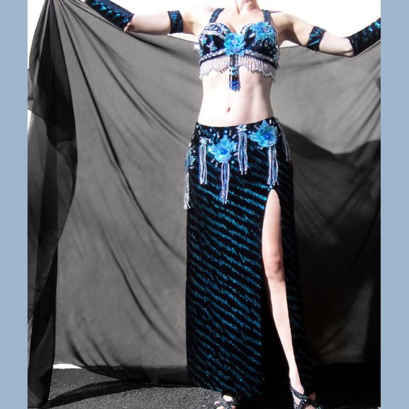 Ameynra Belly Dance Costume Black Velvet Full Set - Picture 1 of 5